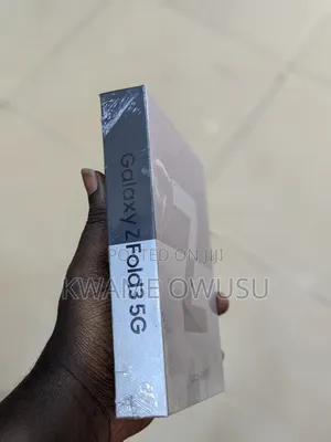 New Samsung Galaxy Z Fold 3 256 GB Black