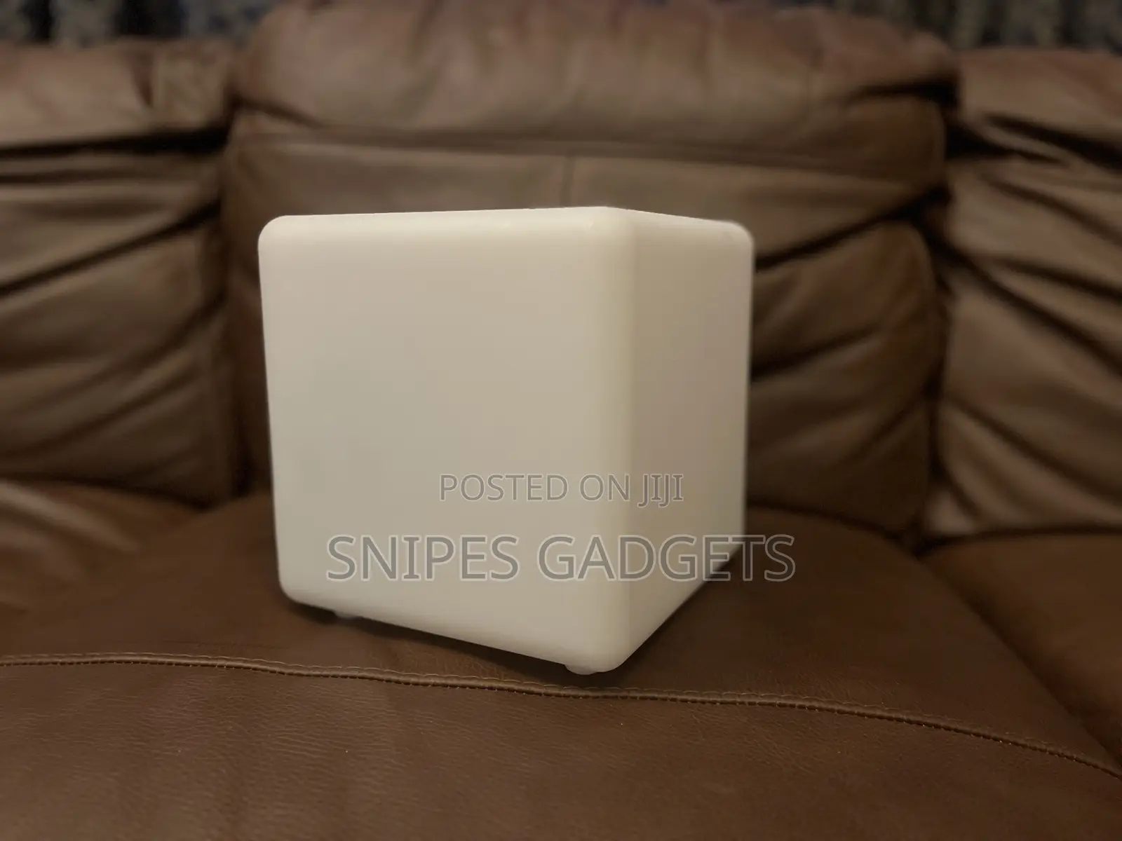 Cube Light Rechargeable/Bluetooth Speaker