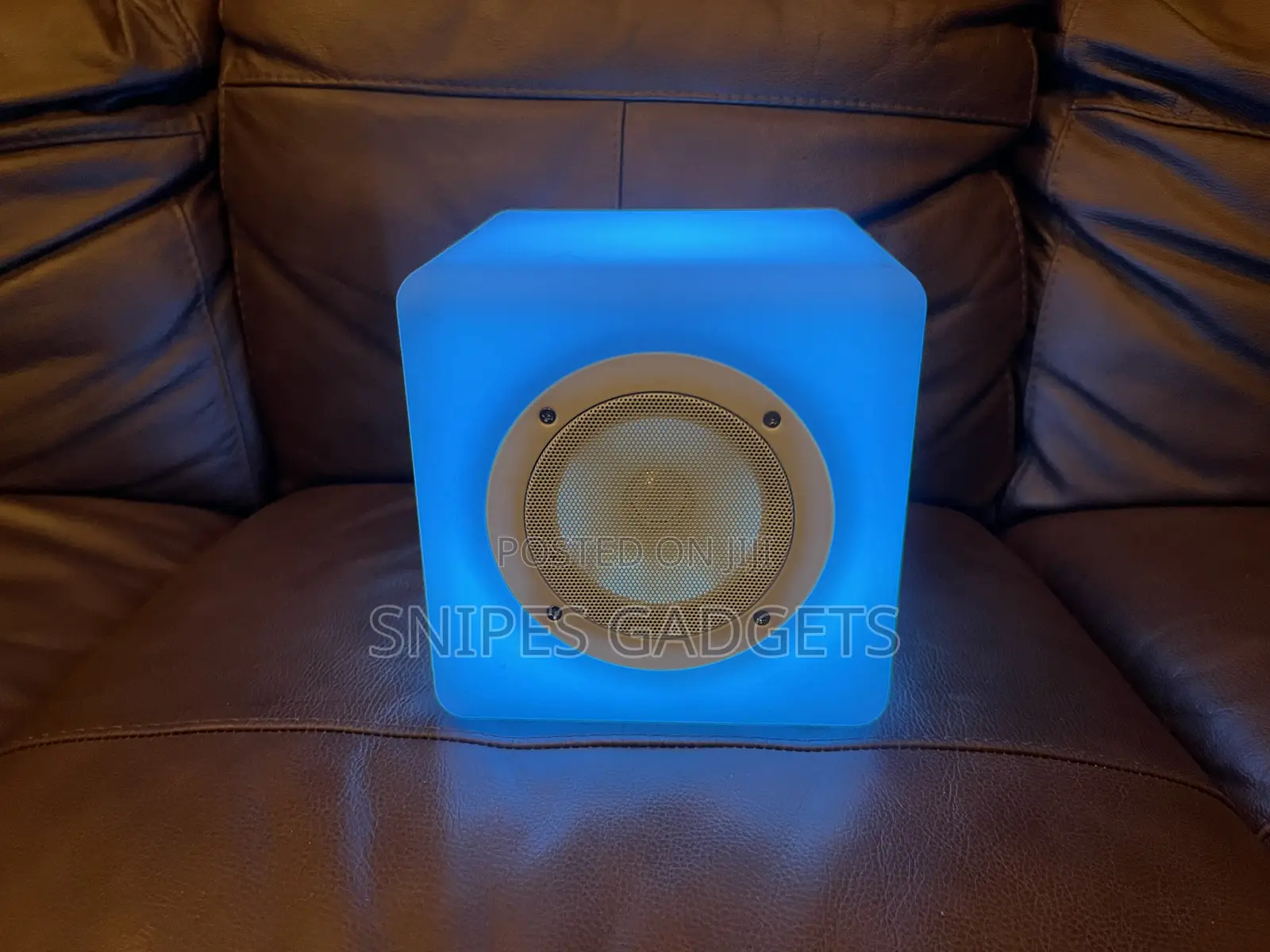 Cube Light Rechargeable/Bluetooth Speaker