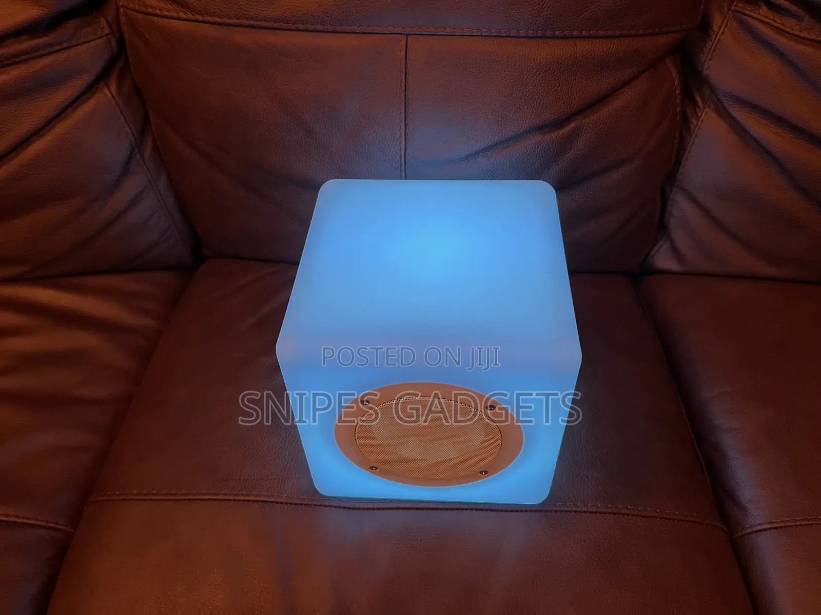 Cube Light Rechargeable/Bluetooth Speaker