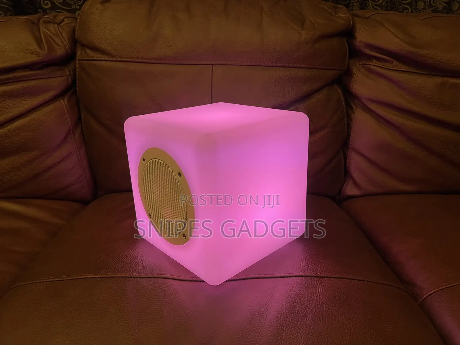 Cube Light Rechargeable/Bluetooth Speaker