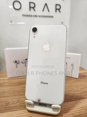 Apple iPhone XR 64 GB White