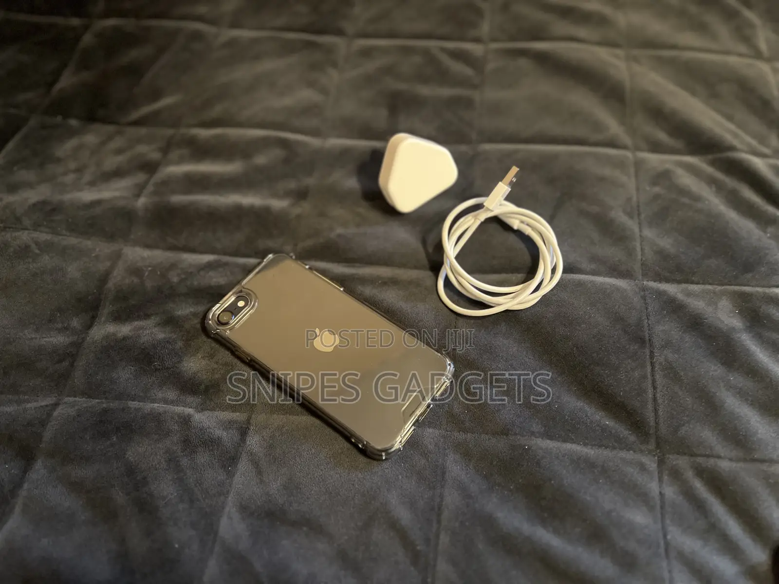 Apple iPhone SE (2020) 64 GB Black