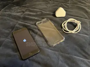 Apple iPhone SE (2020) 64 GB Black