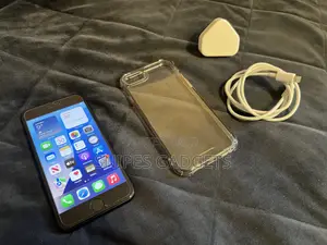 Apple iPhone SE (2020) 64 GB Black