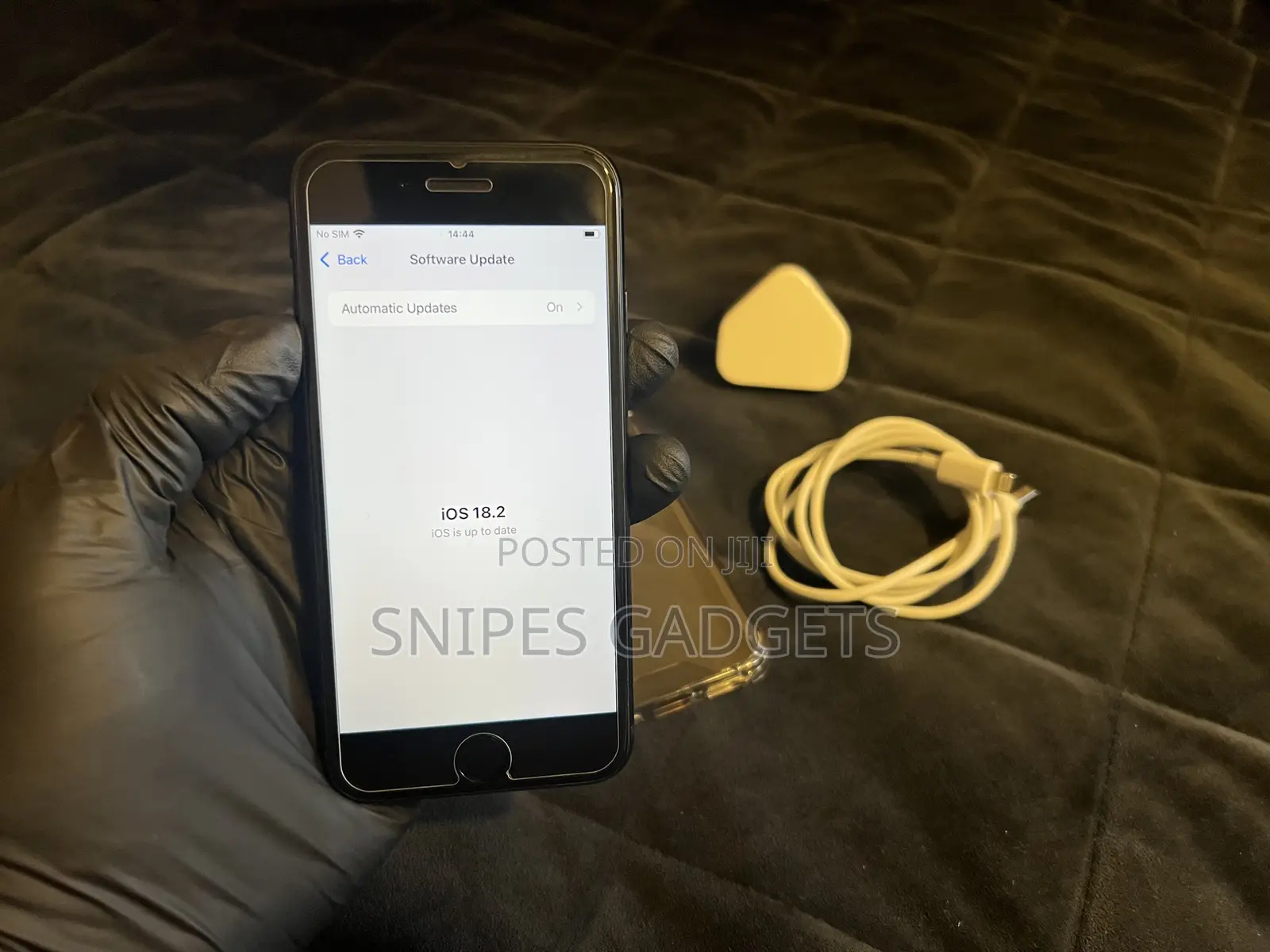 Apple iPhone SE (2020) 64 GB Black