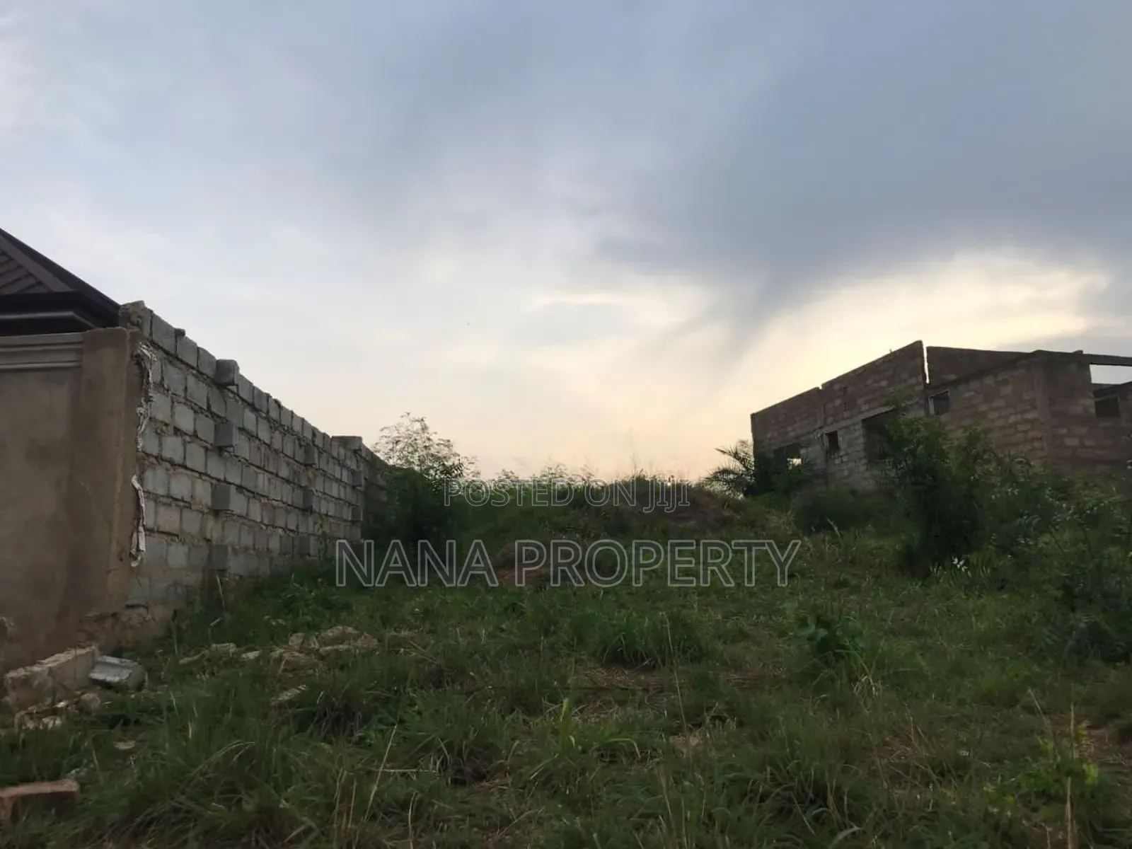 Half Plot of Land for Sale Located at Oyibi Saasabi Junction