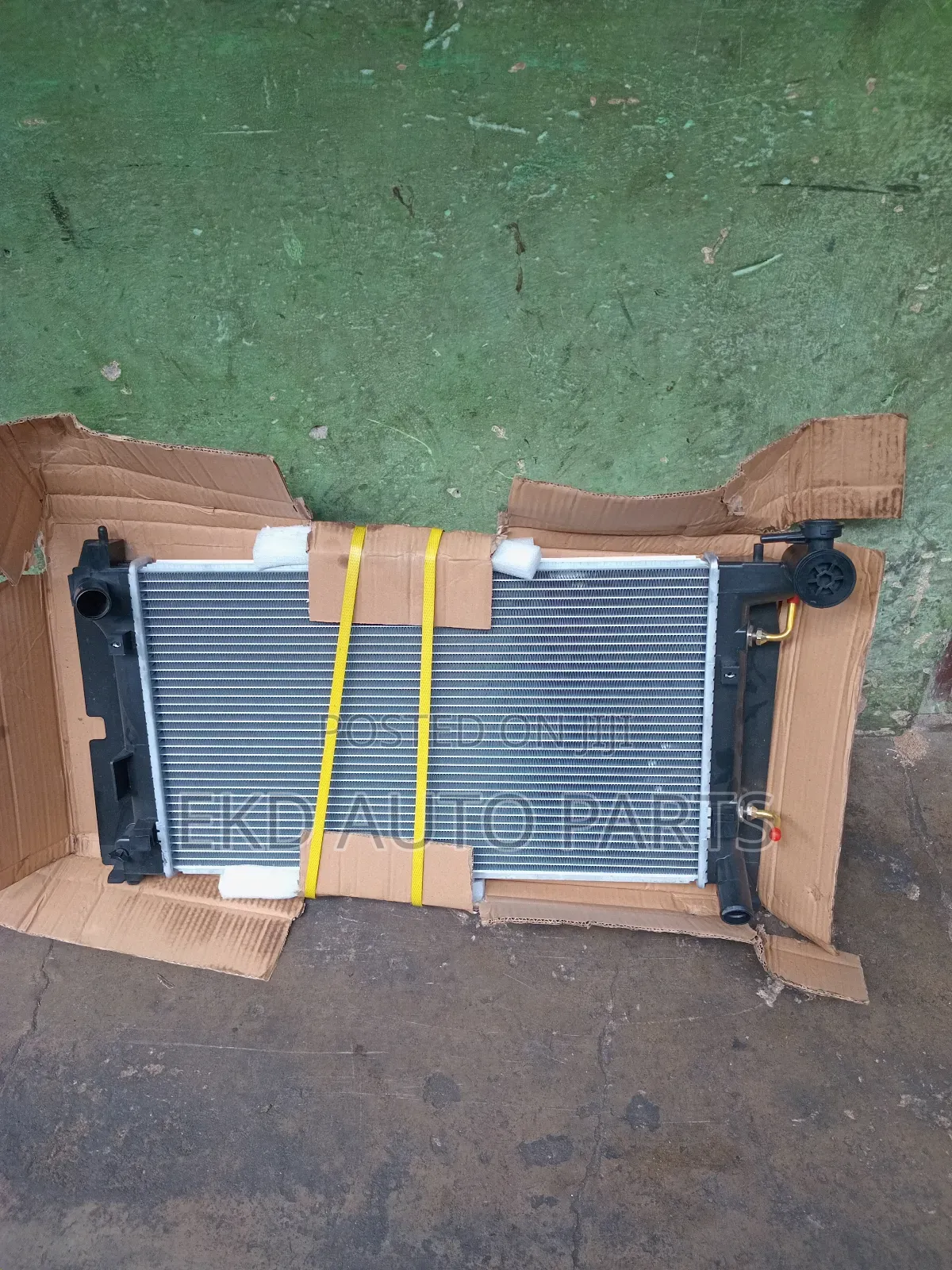 Brand New Corolla S/Le/Vibe Radiator