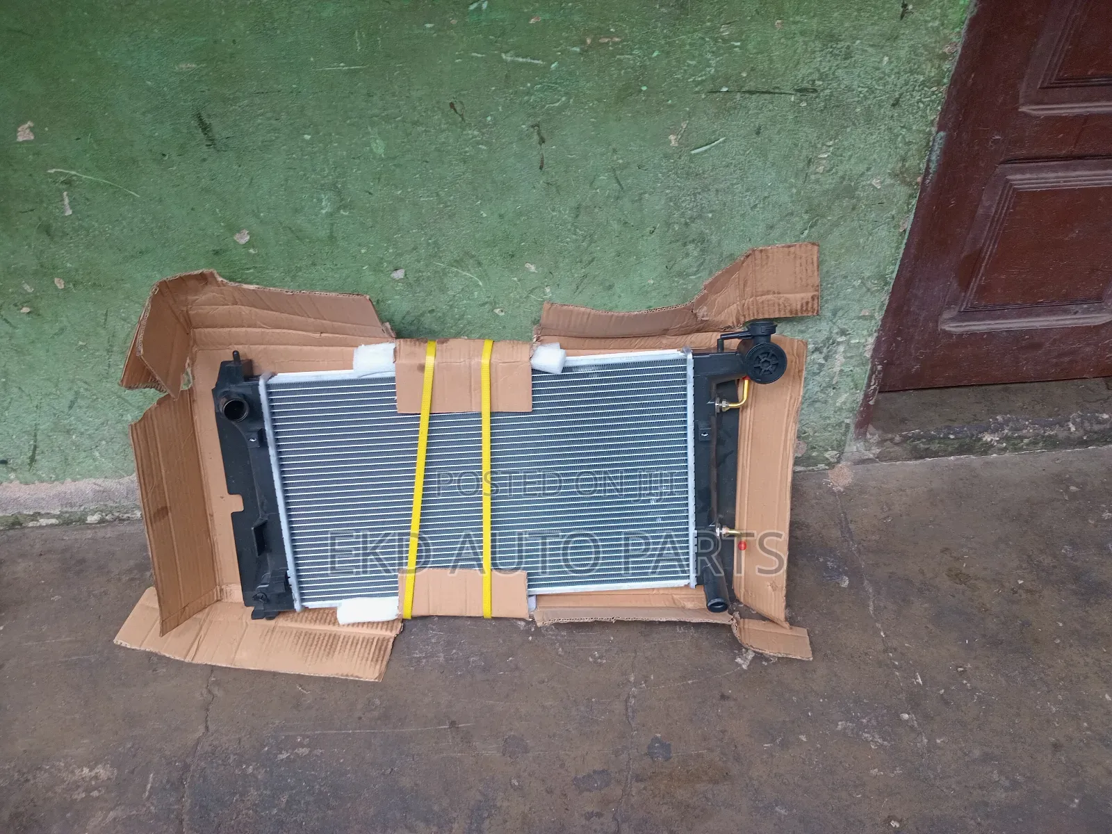 Brand New Corolla S/Le/Vibe Radiator