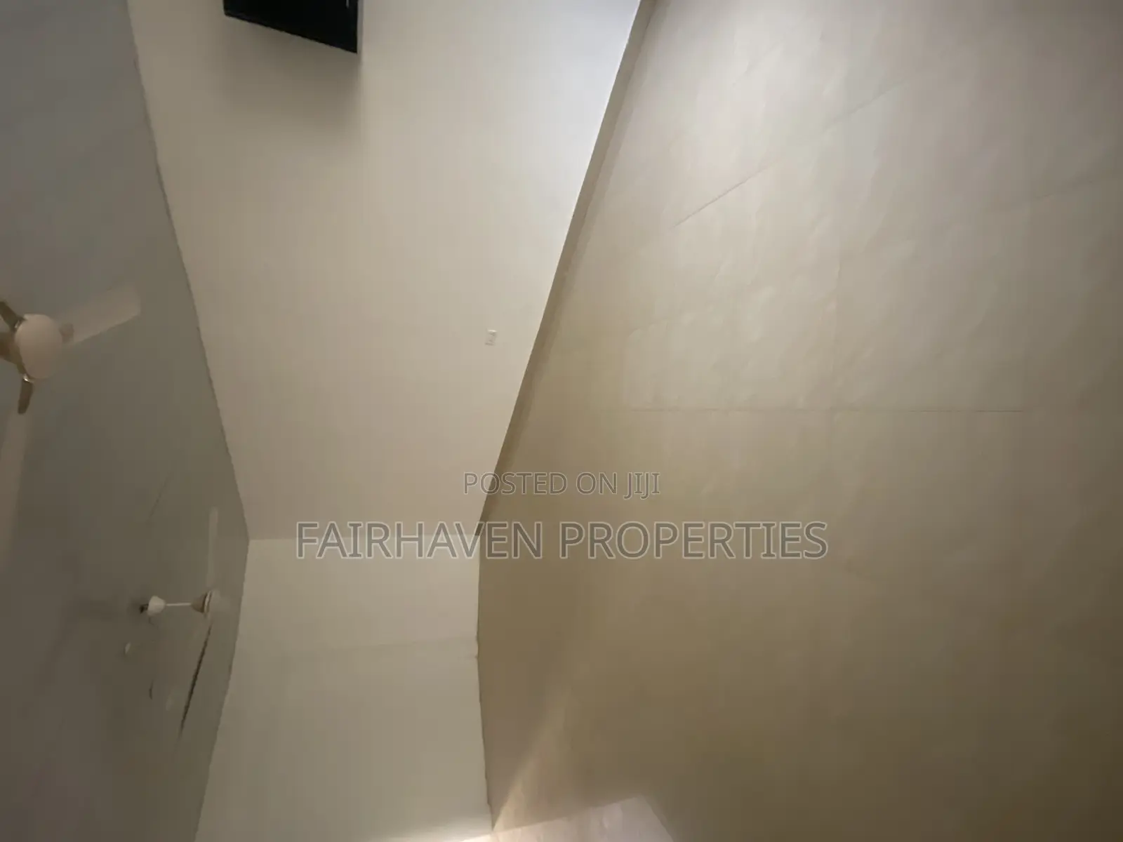 2bdrm Block of Flats in Abaese, Amasaman for rent