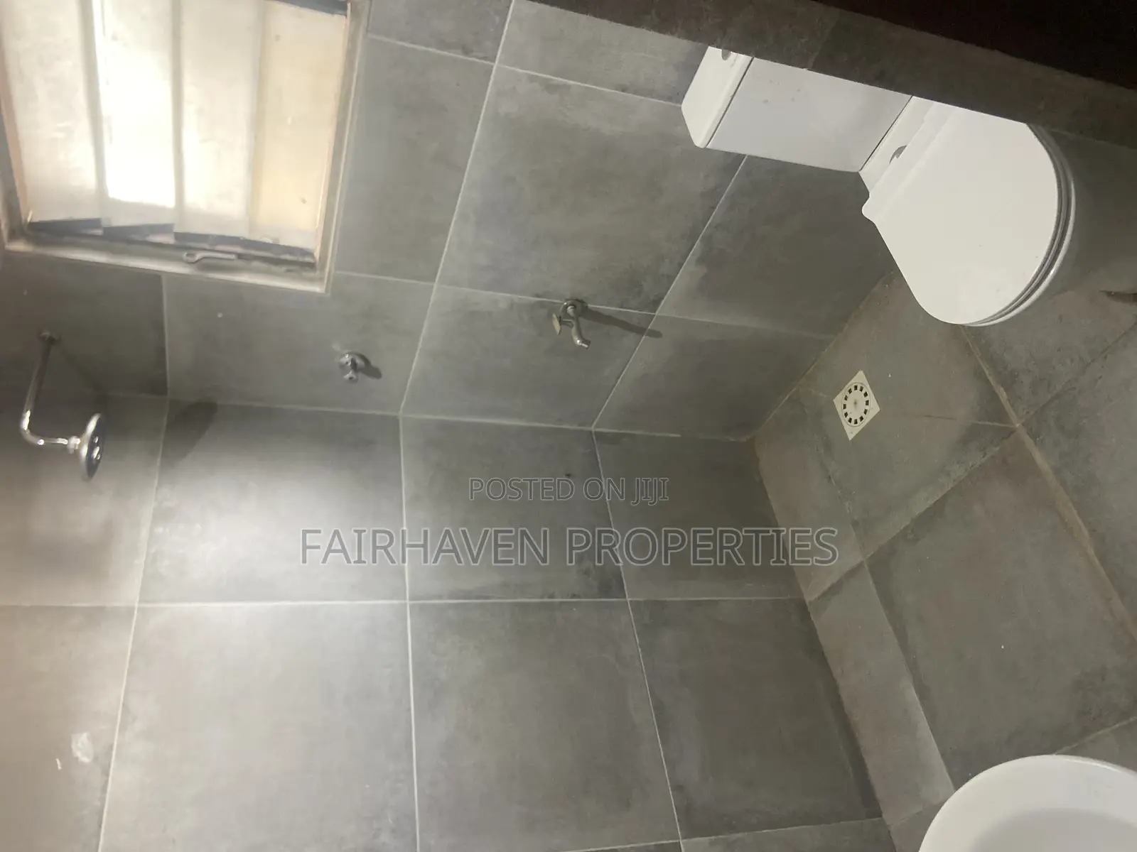 2bdrm Block of Flats in Abaese, Amasaman for rent