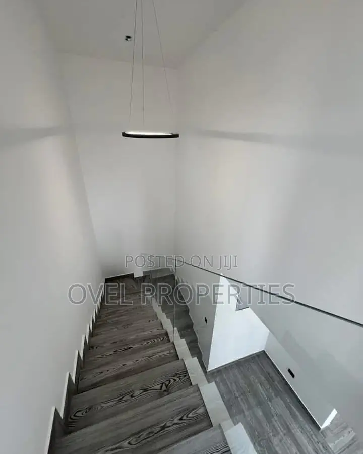 Furnished 4bdrm House in Eastlegon  Dollars for sale