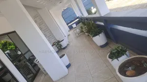 7bdrm House in Abelemkpe for rent
