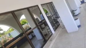 7bdrm House in Abelemkpe for rent