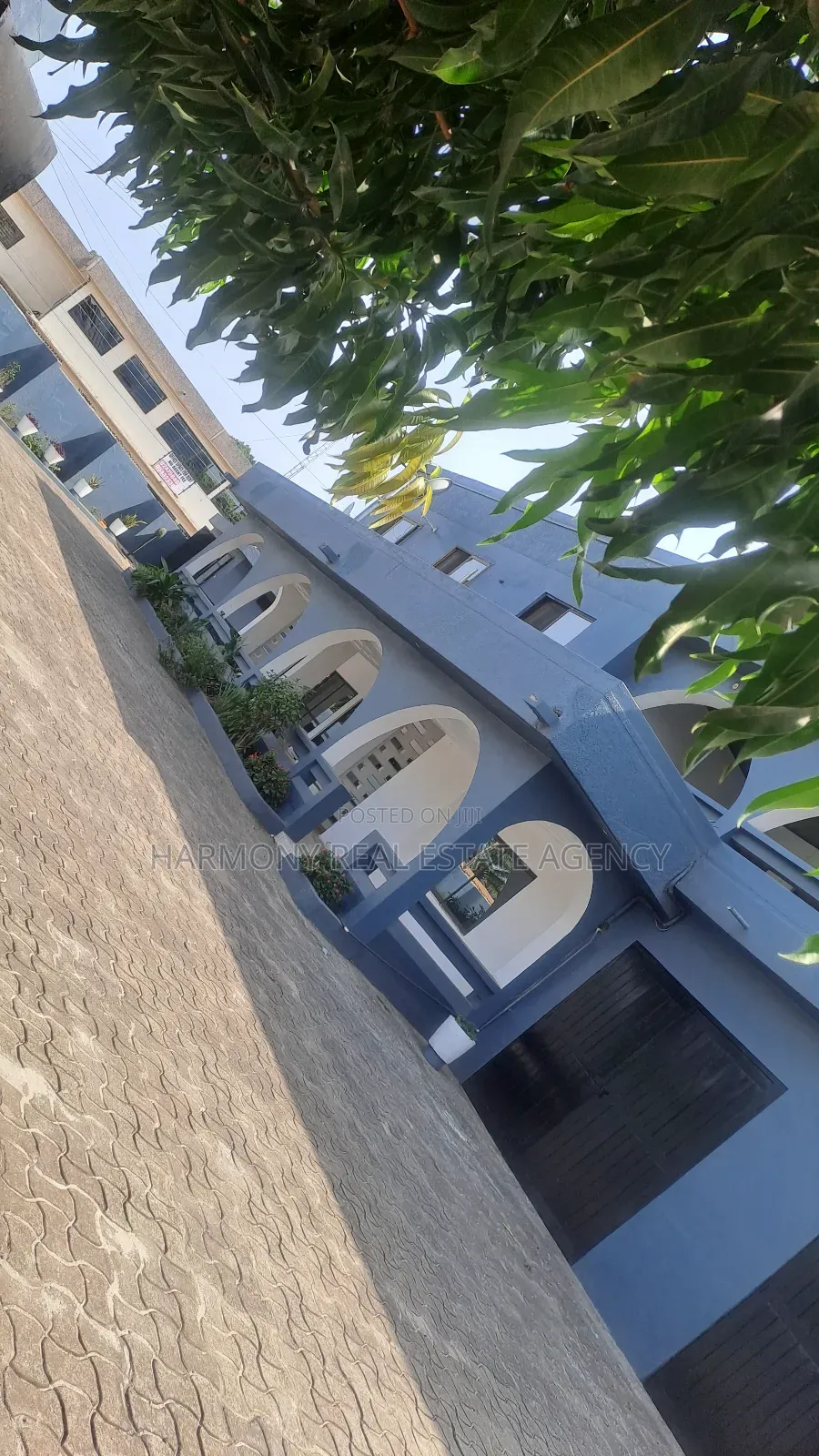 7bdrm House in Abelemkpe for rent