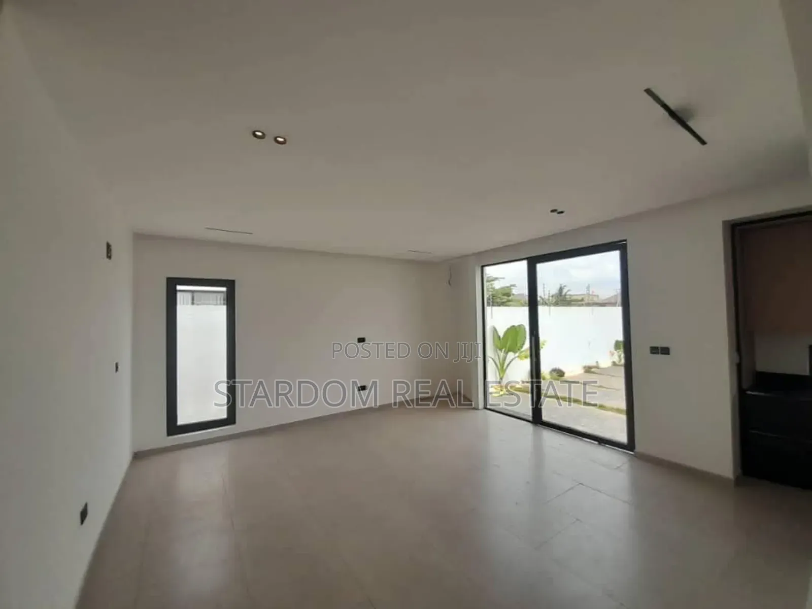 3bdrm Duplex in Malejor, Adenta for sale
