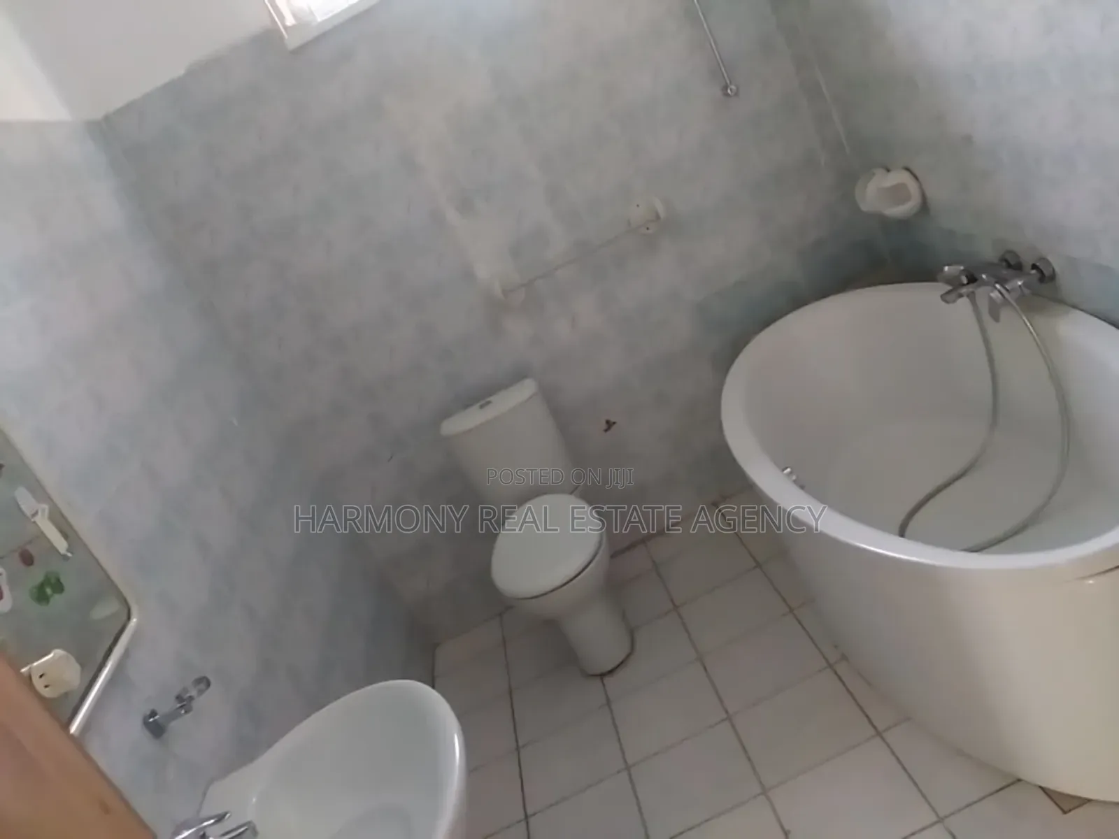 4bdrm House in Airport Residential Area for rent