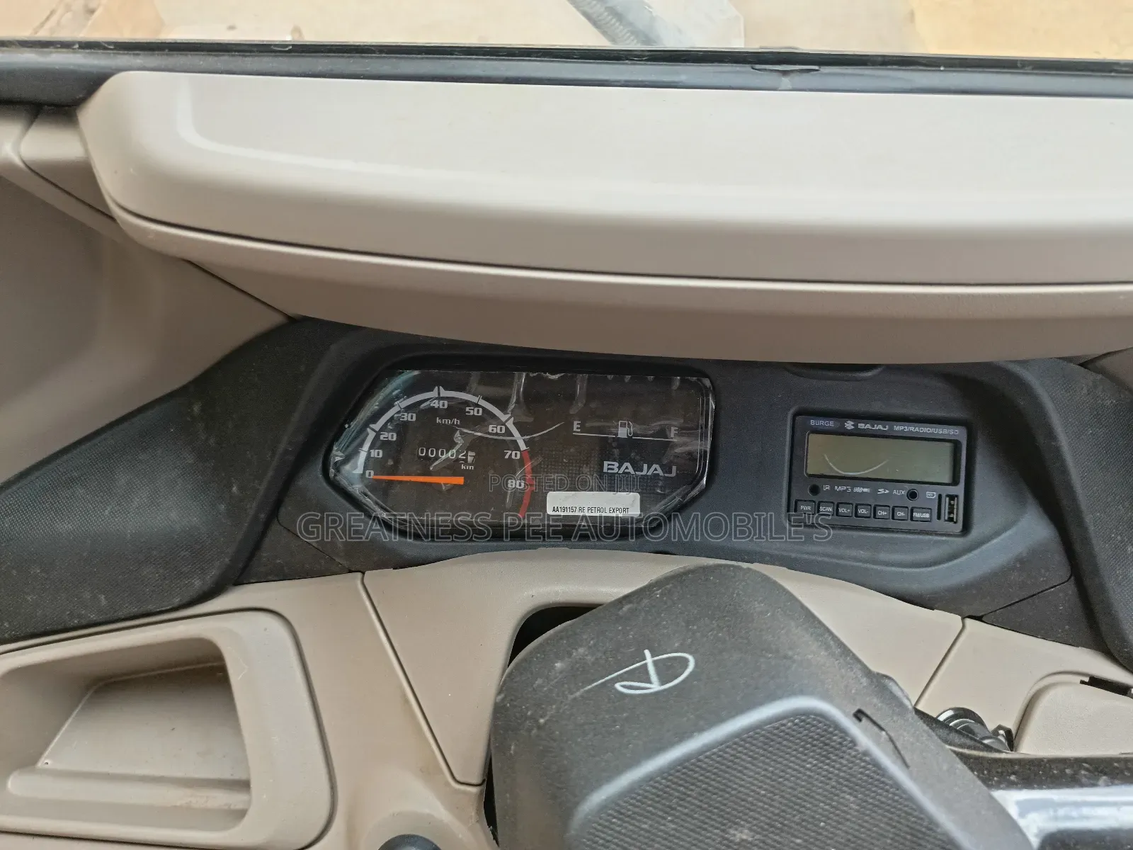 New Bajaj RE 2025 Black