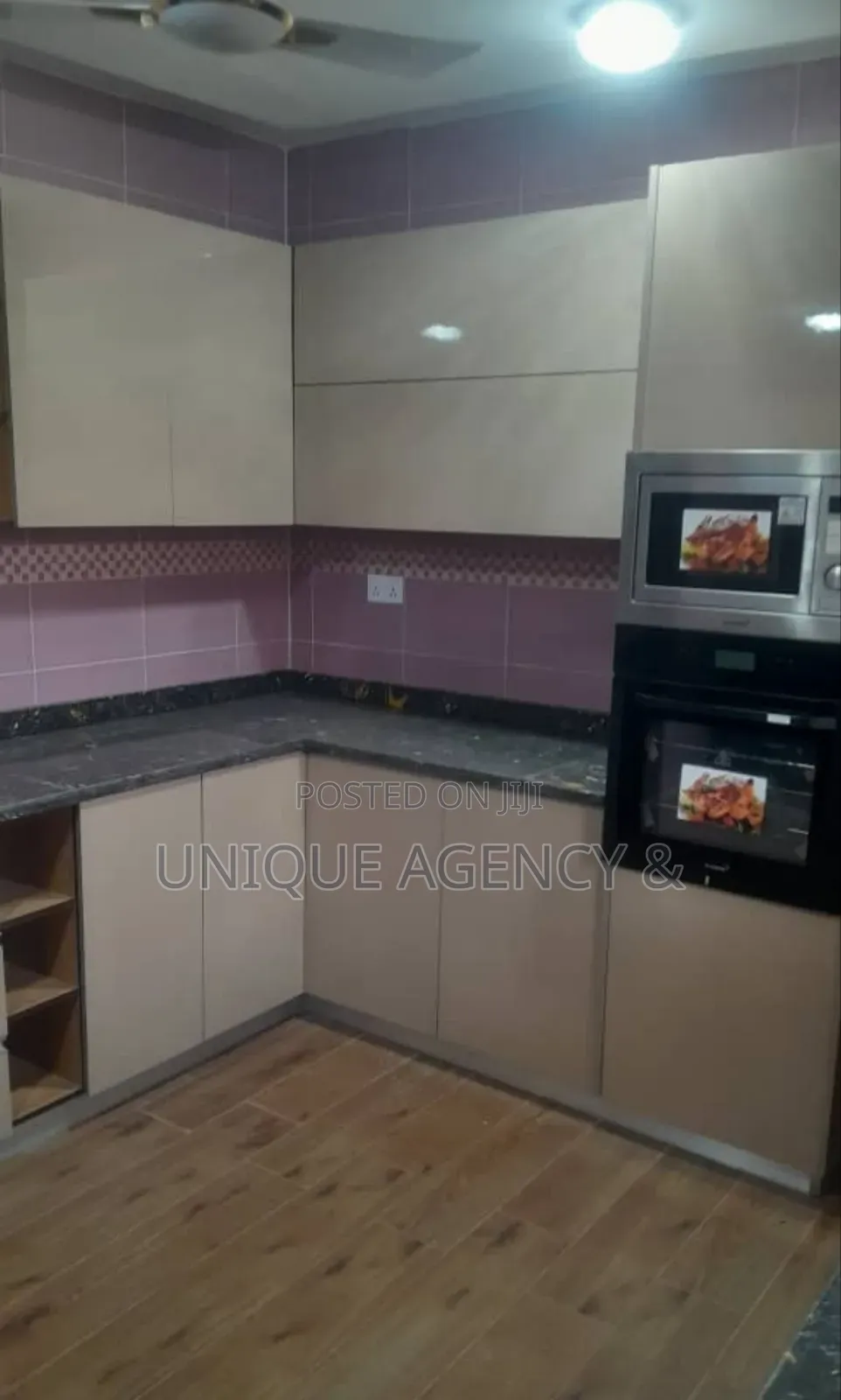 5bdrm Duplex in East Legon for sale