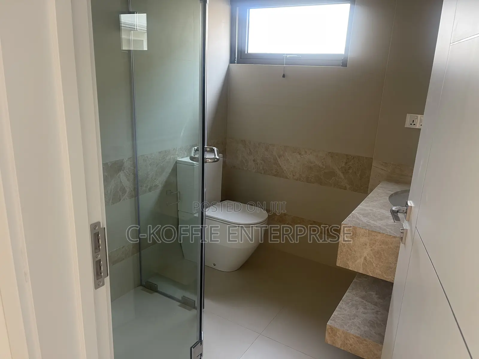 4bdrm House in Airport Residential for rent