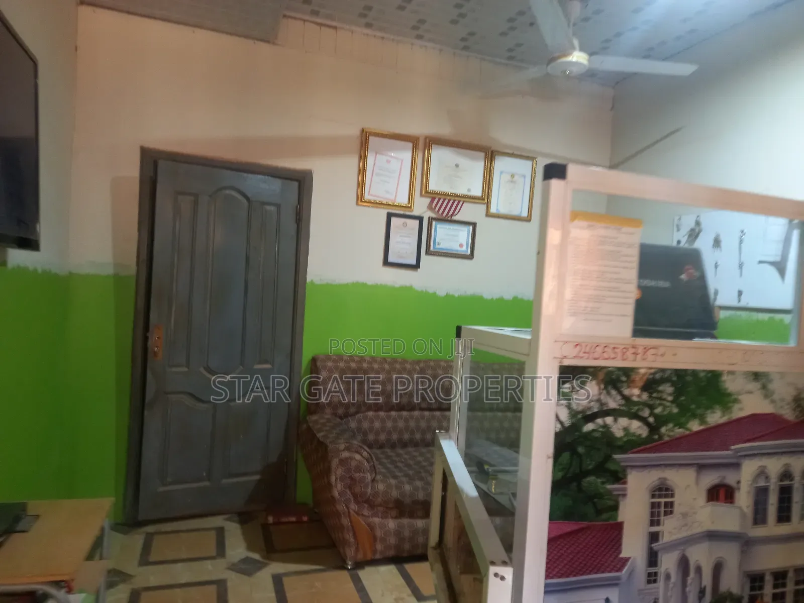 12 Bedrooms Guest House / Hotel for Sale ( Adesina)