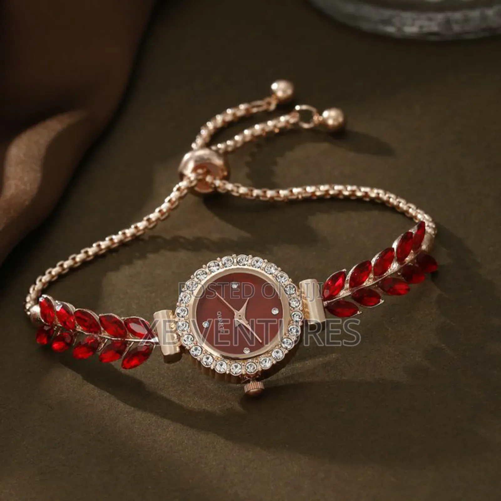 4 PCS Women Jewelry Set Rhinestone Wrist Watches - Red