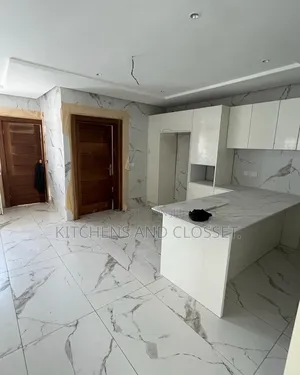 Modern Kitchen Cabinent