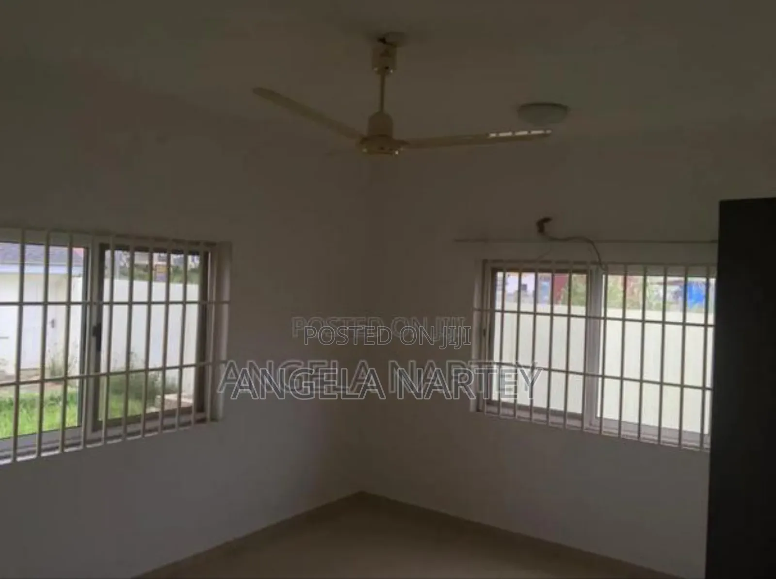 4bdrm House in Community 22, Tema Metropolitan for sale