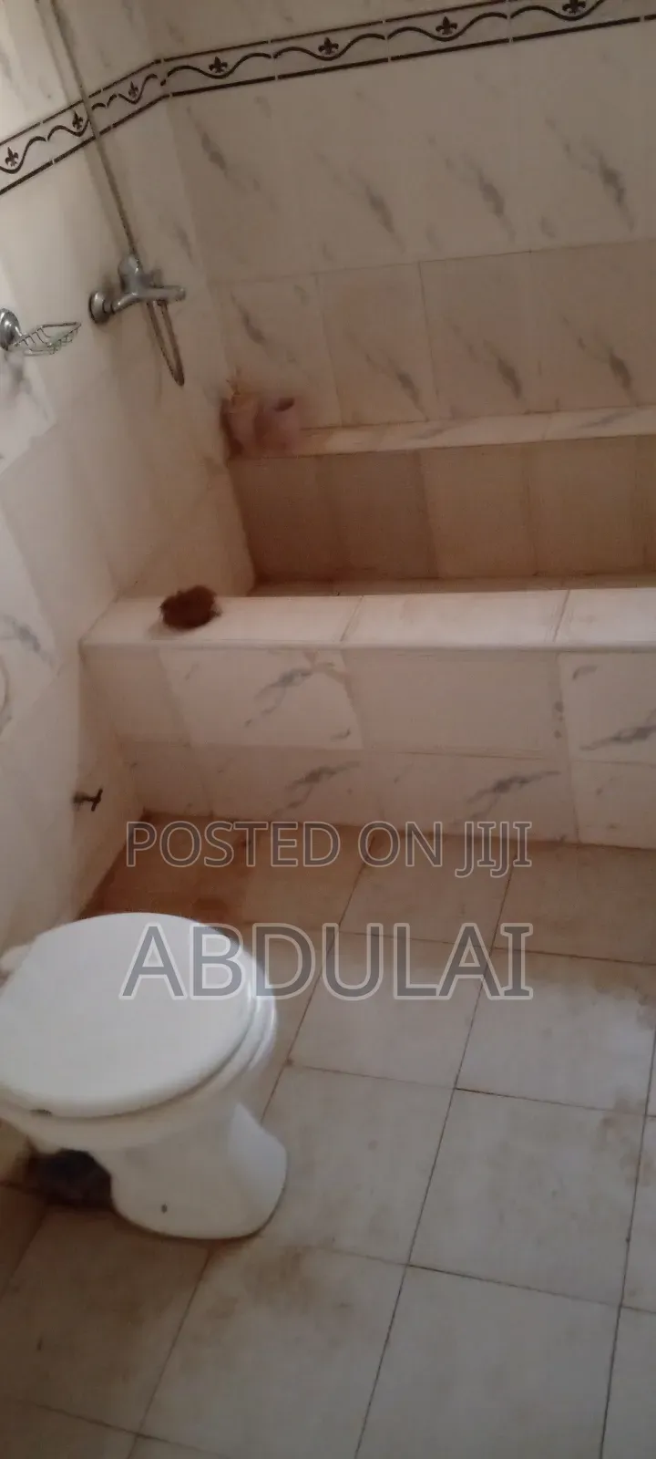 3bdrm House in 3 Bedroom Self, Ashomang Estate for rent
