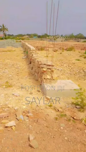 A Large Size Land on Sale Tema Comm6 for for All Projects