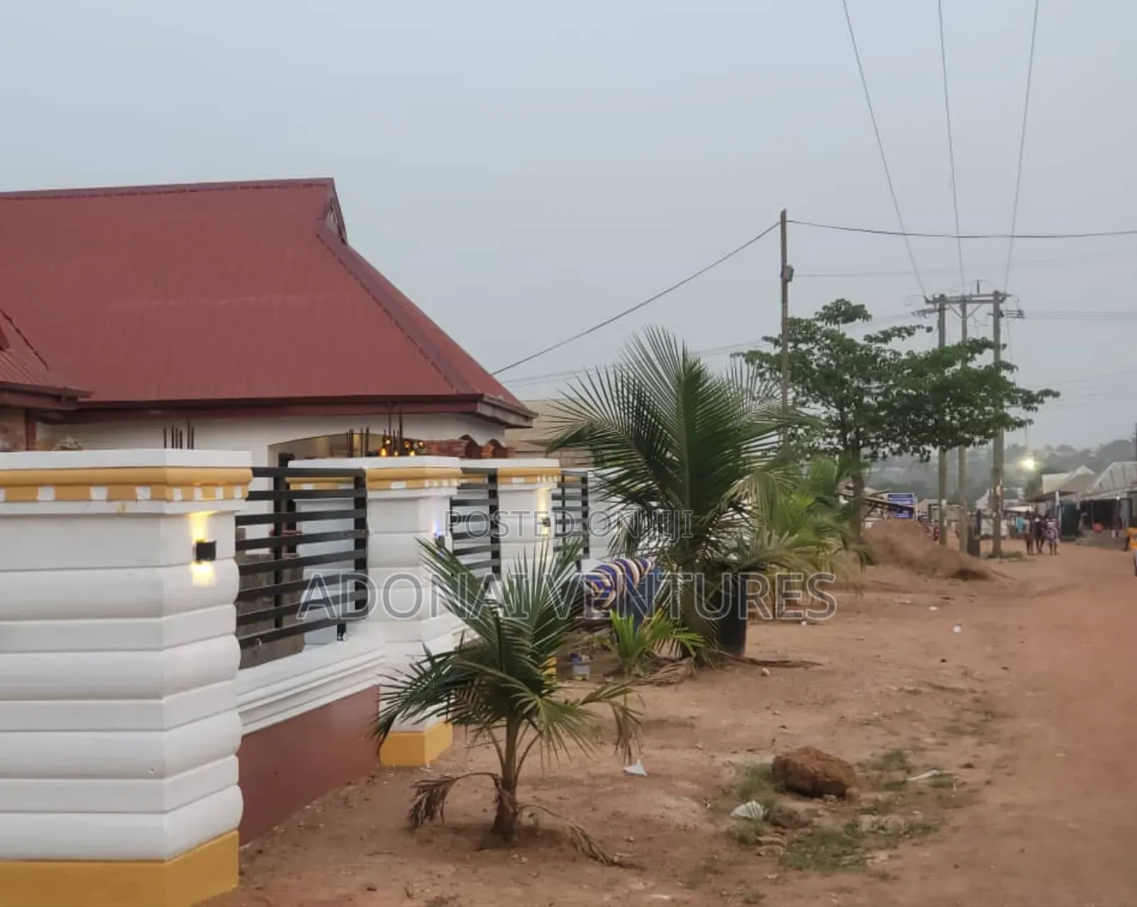 5bdrm House in Abuakwa Agogo, Kumasi Metropolitan for sale