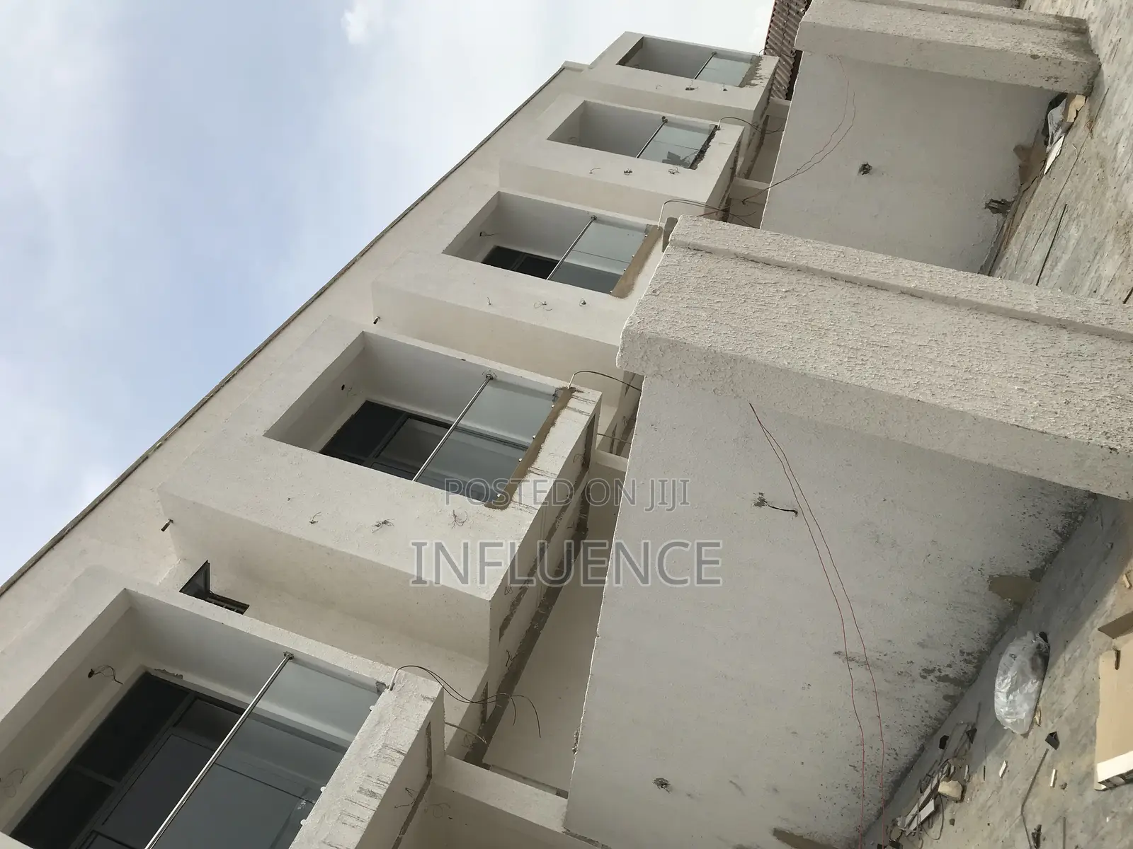 2bdrm House in Kfc Nanakroom, East Legon for sale