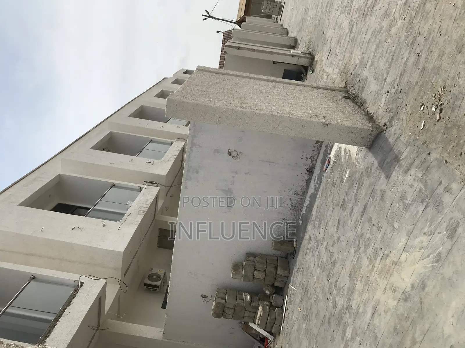 2bdrm House in Kfc Nanakroom, East Legon for sale