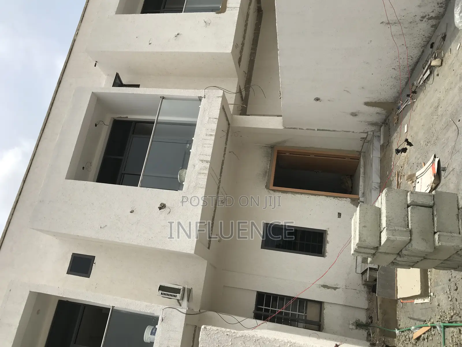 2bdrm House in Kfc Nanakroom, East Legon for sale