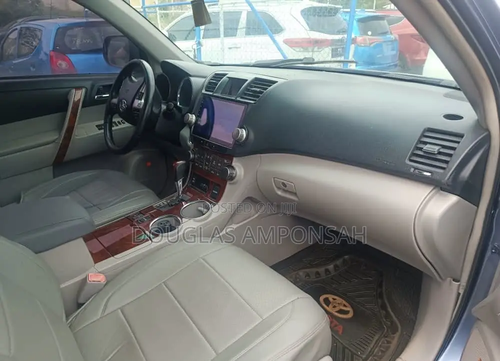 Toyota Highlander 2013 Blue