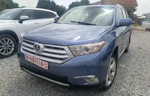 Toyota Highlander 2013 Blue