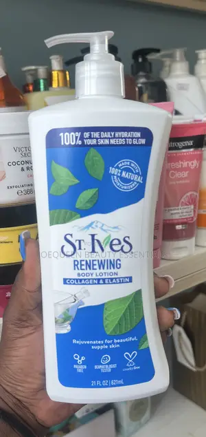 St. Ives Body Lotion 621ml