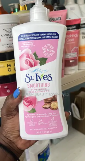 St. Ives Body Lotion 621ml