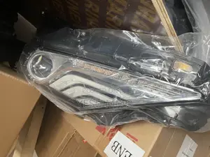 Toyota Camry 2018 Headlight