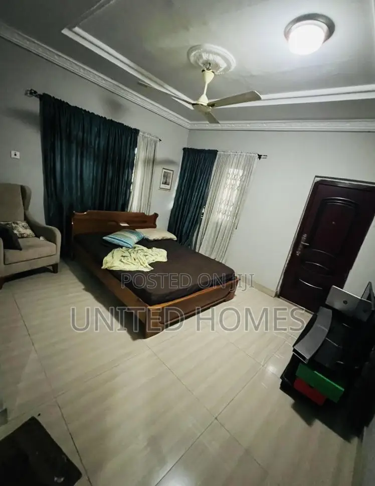 5bdrm House in Weija for sale