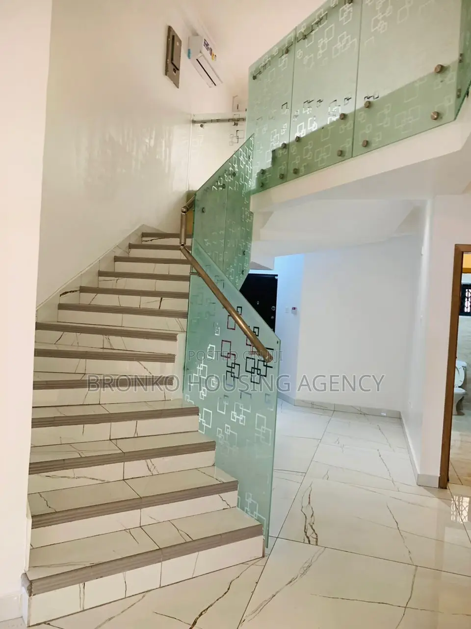 4bdrm House in Bronko Housing, Airport Residential Area for rent