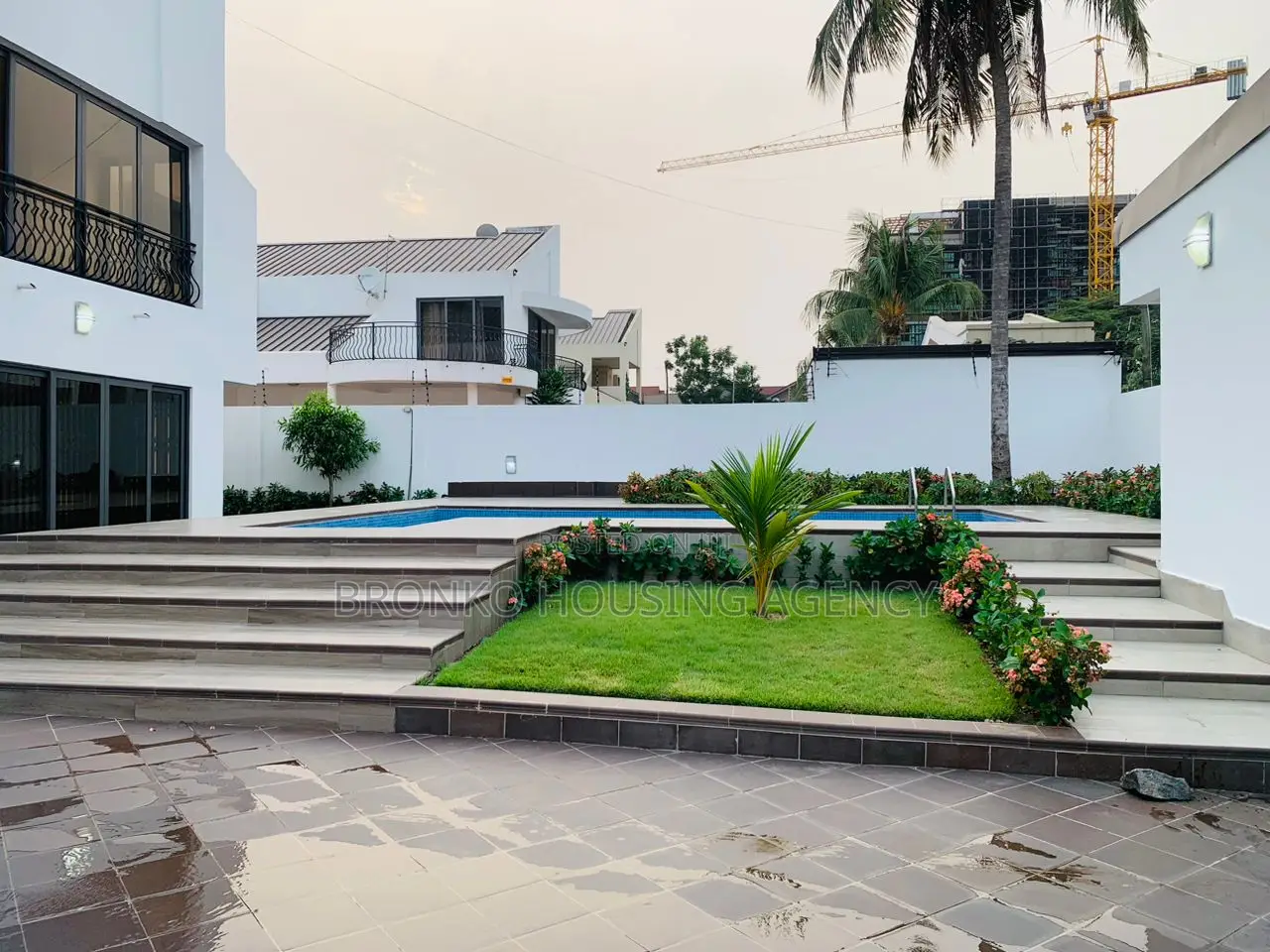 4bdrm House in Bronko Housing, Airport Residential Area for rent