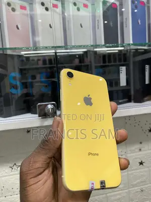New Apple iPhone XR 128 GB Yellow