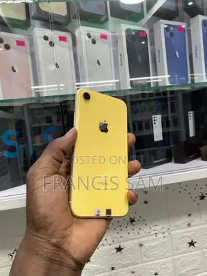 New Apple iPhone XR 128 GB Yellow