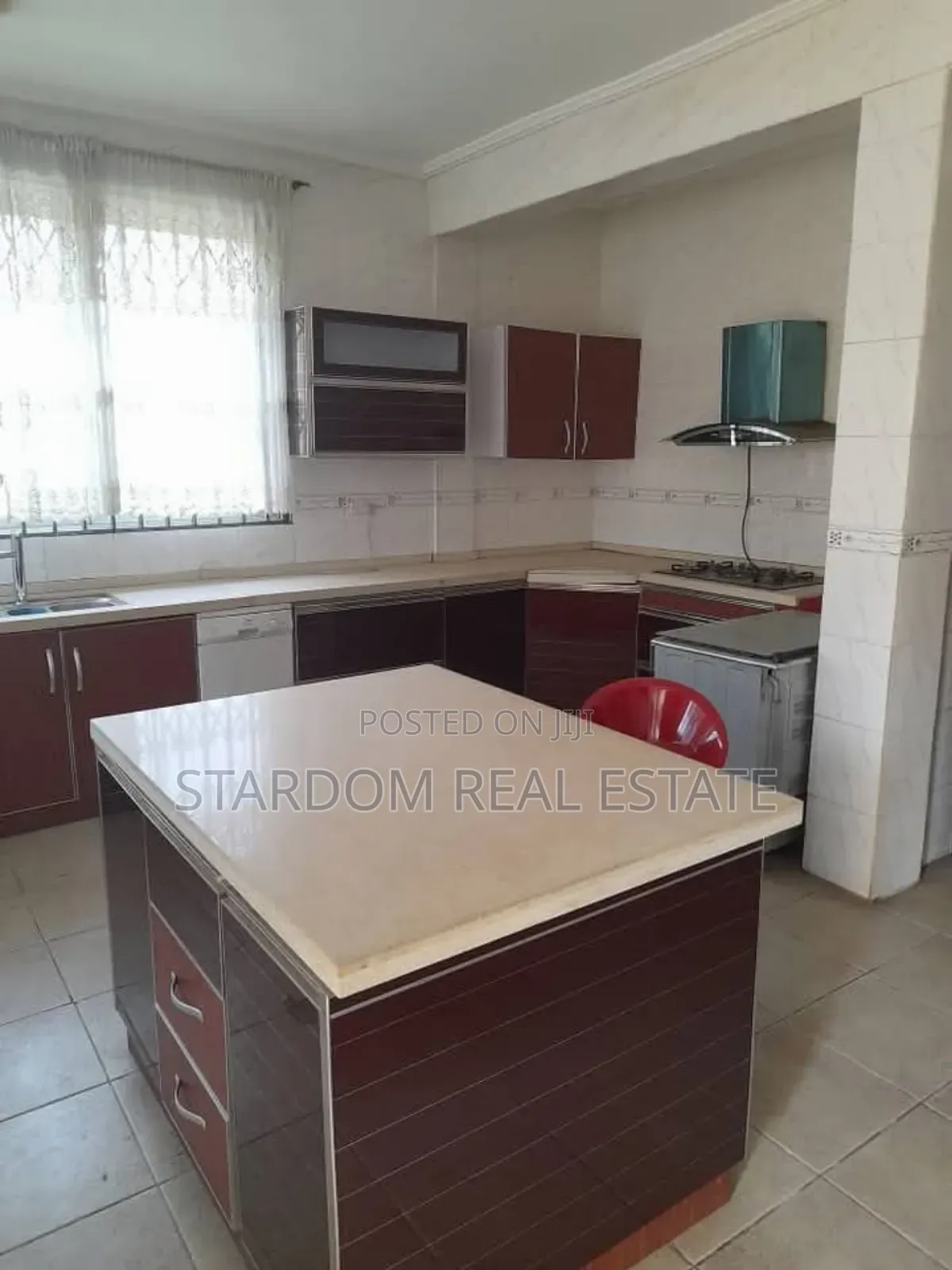 Furnished 5bdrm Mansion in American House for rent