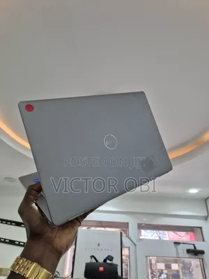 Laptop Dell Latitude 5320 32GB Intel Core I7 SSD 512GB
