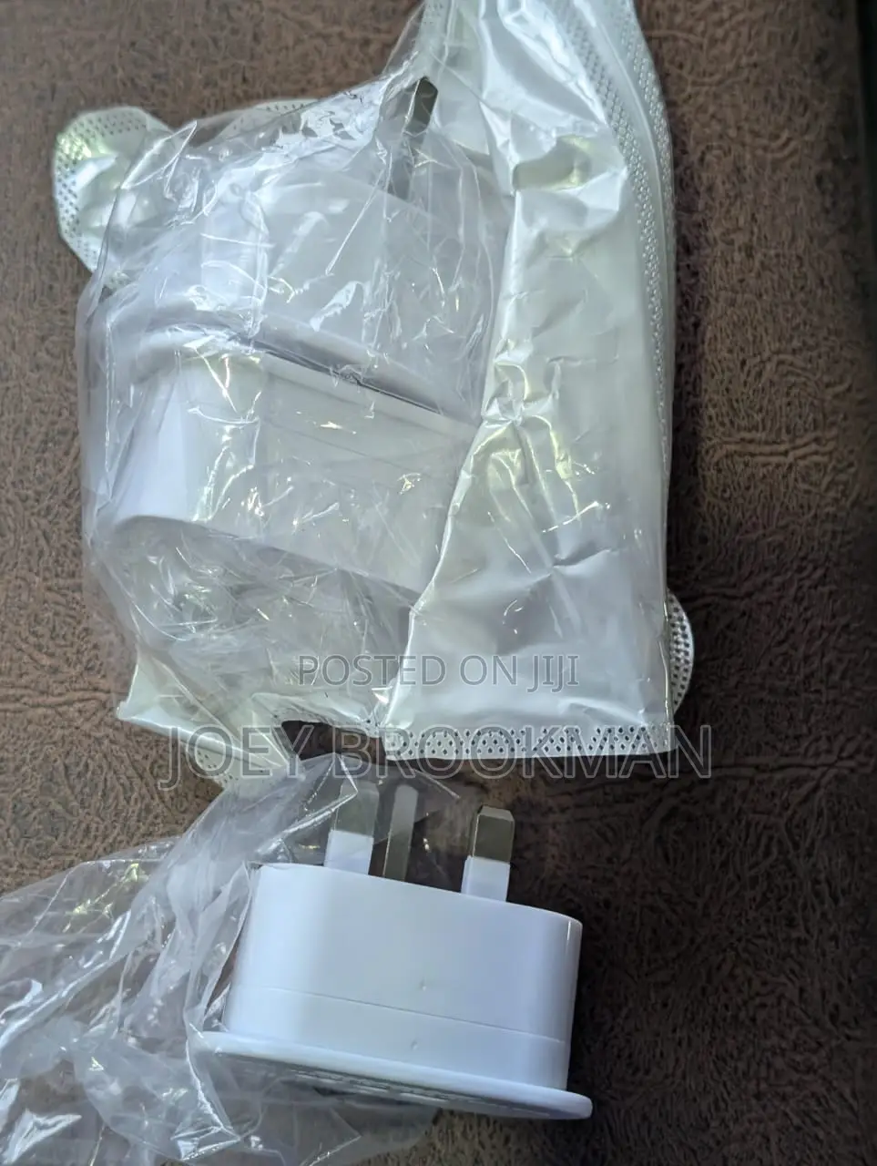 Usa/European to Uk Plug Adaptor