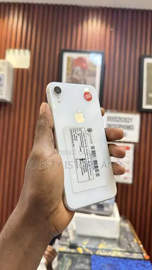 New Apple iPhone XR 128 GB White