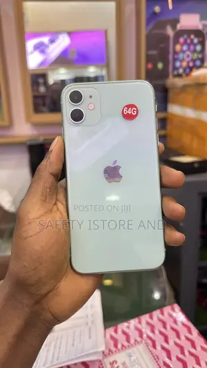 New Apple iPhone 11 64 GB Green