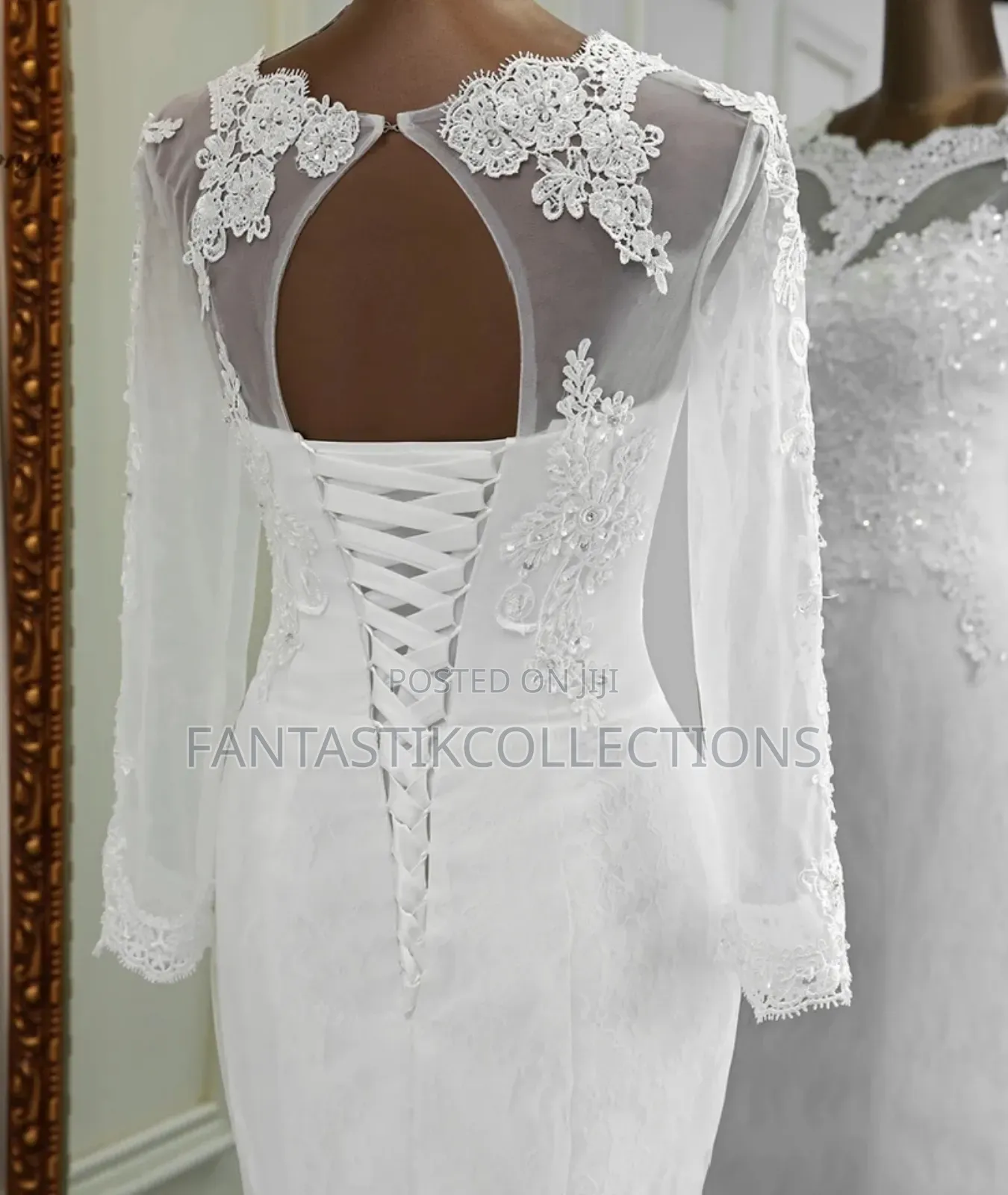 Elegant Lace Long-Sleeve Mermaid Wedding Dress